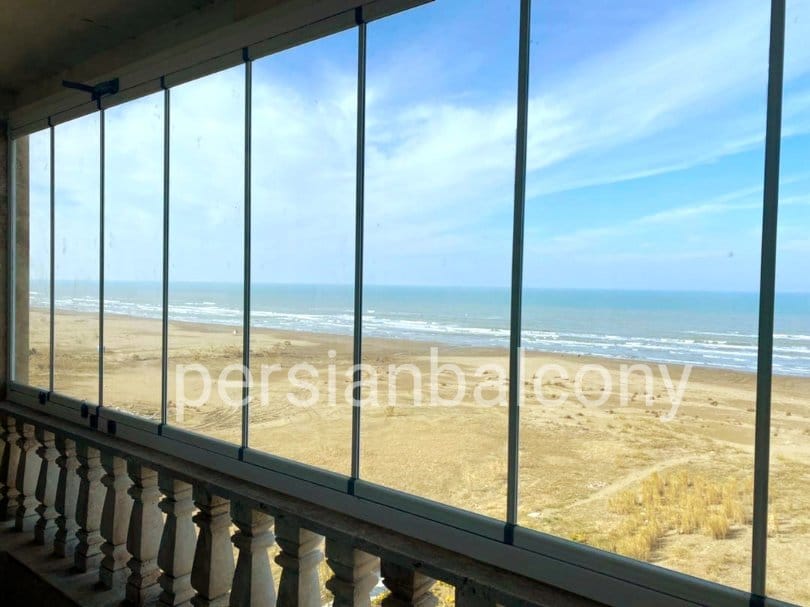 نمونه کار شیشه بالکن